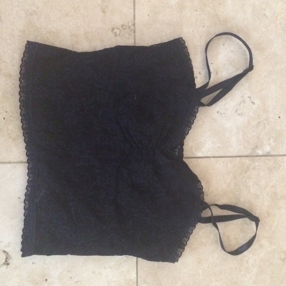 Spaghetti strap belly shirt