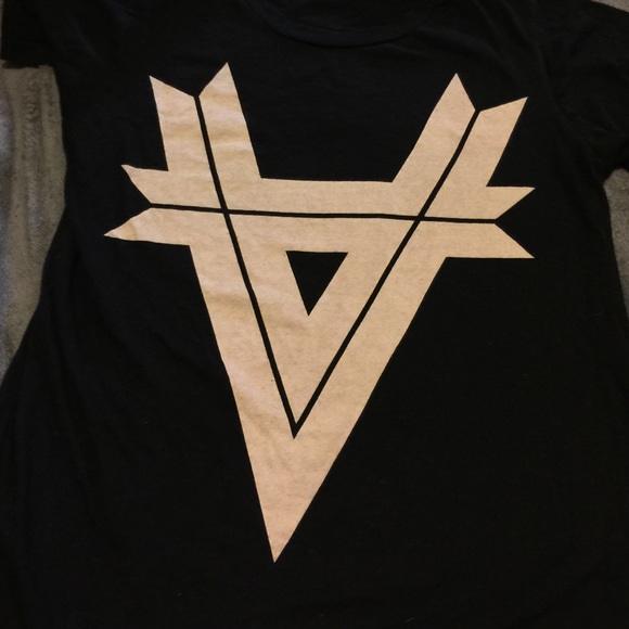 Anthem made shirt/small