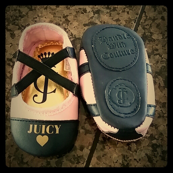 Juicy Couture Baby Shoes