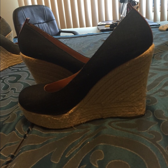 Wedges - Picture 1 of 2