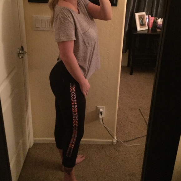 Lulu lemon cropped pants - Picture 4 of 4