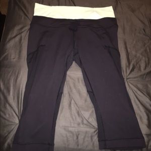 Lulu lemon running crops