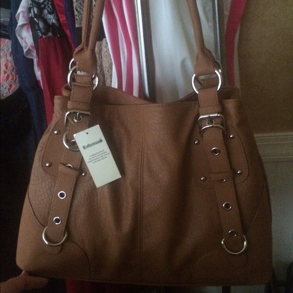 Purses - Picture 3 of 3