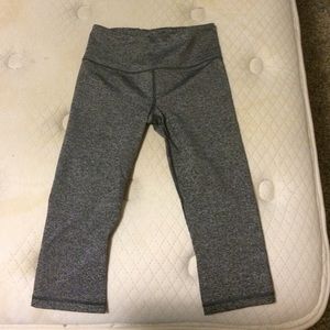 Cropped VSX work out leggings