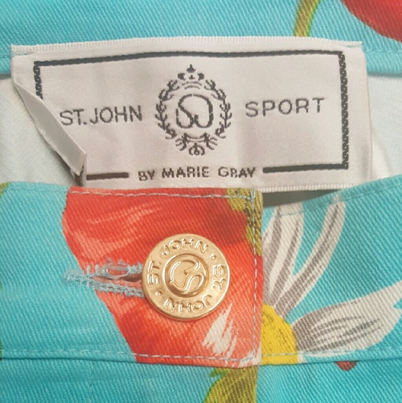 St. John Capri Pant - Picture 3 of 4