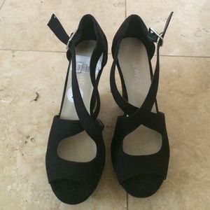 Wedge heel shoes