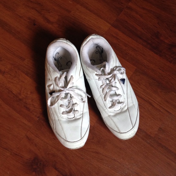 Kaepa Cheer Shoes!