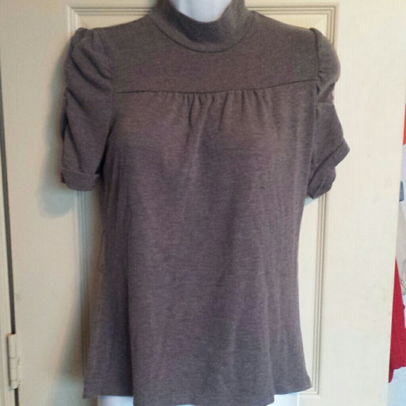 Top - Picture 1 of 2