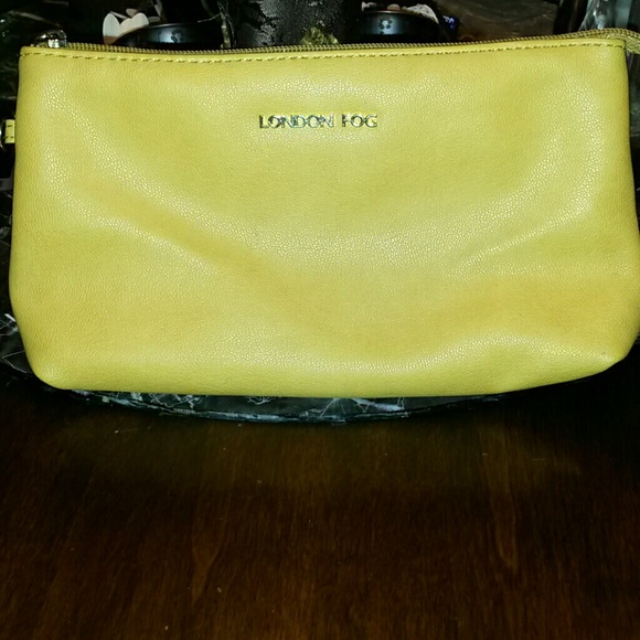 London Fog yellow make up bag - Picture 1 of 4