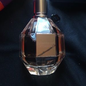 Flowerbomb Viktor&Rolf