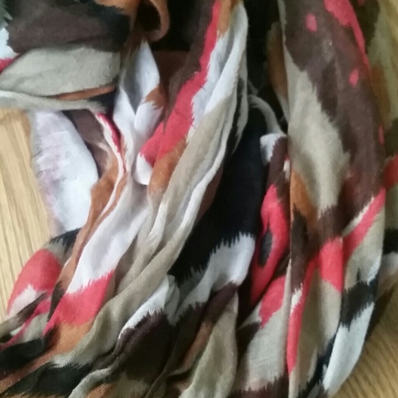 Scarf - Picture 2 of 3