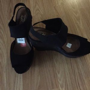 New Donald J Pliner shoes