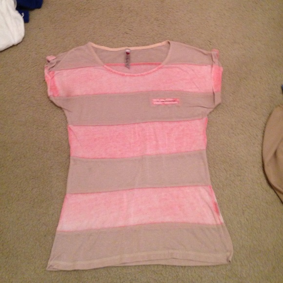 Short sleeve shirt