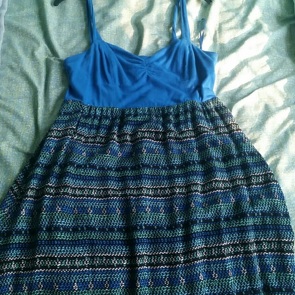 Dress - Picture 2 of 3