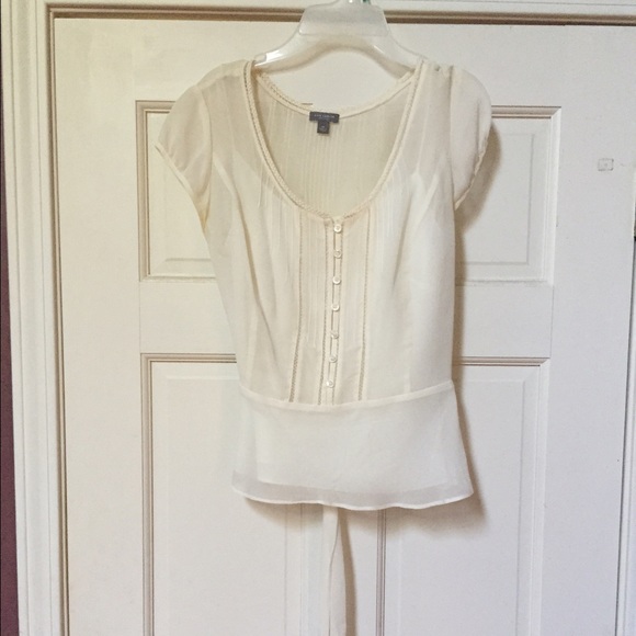 Ann Taylor short sleeve blouse w/ fabric belt