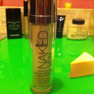 Urban Decay Naked Skin Foundation 0.5