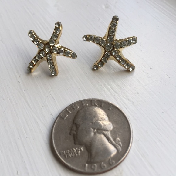 •Silver rhinestone starfish earrings• - Picture 3 of 3