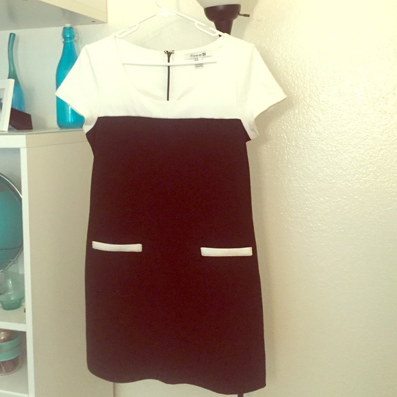 Cute dress 2 colors๐๐๐น๐น๐น๐น๐น๐น๐น - Picture 1 of 3