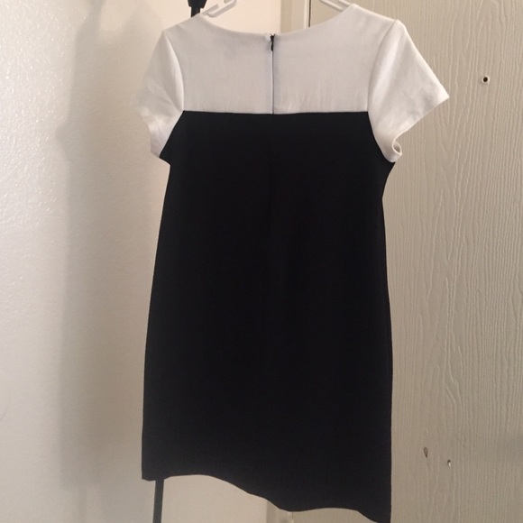 Cute dress 2 colors๐๐๐น๐น๐น๐น๐น๐น๐น - Picture 2 of 3