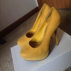 High Heels, worn once.