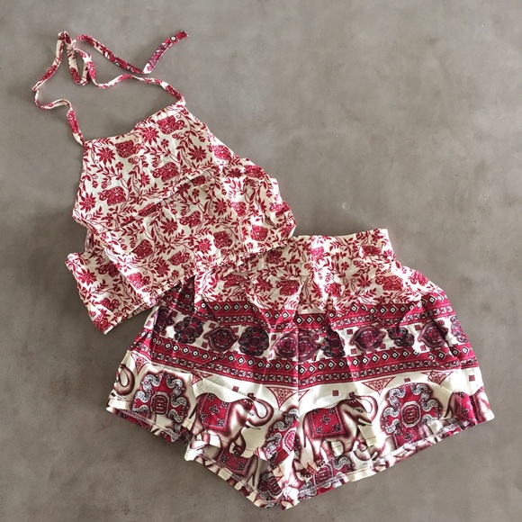 Tops - Elephant Halter Short Set *NEW*