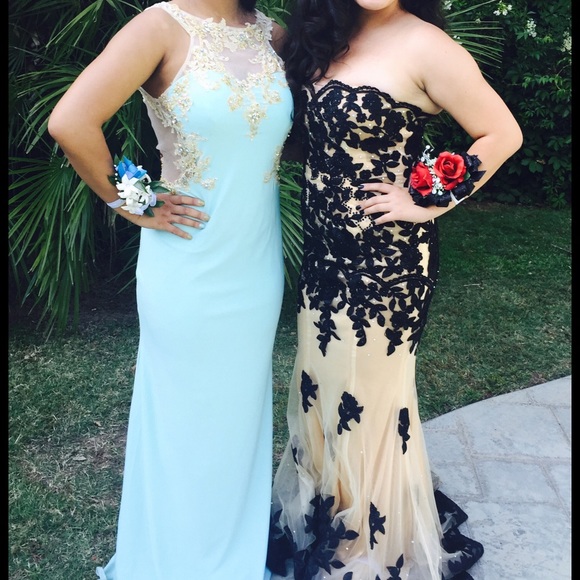 Dresses & Skirts - Long prom dress