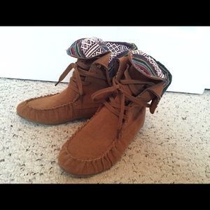 Fold over boots