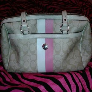 Coach hand bag.