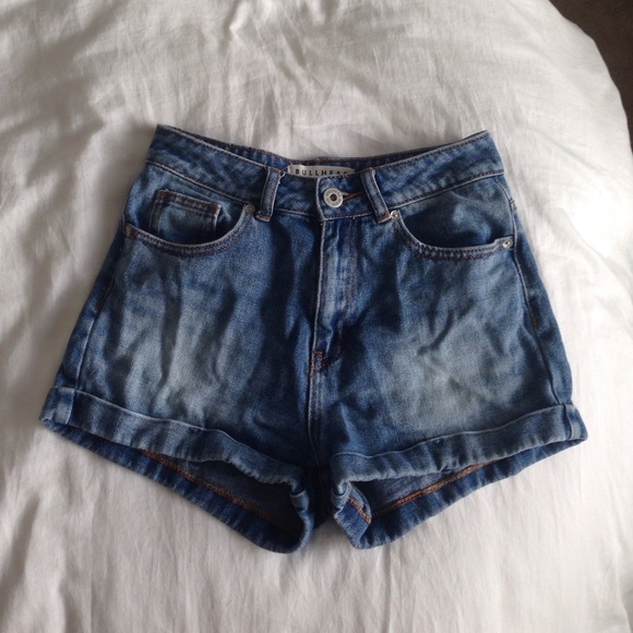 Bullhead Haigh-waisted Mom Shorts