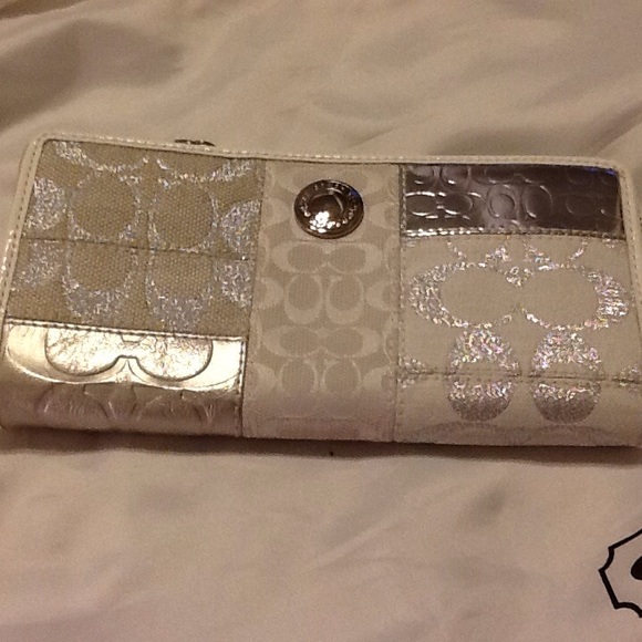 NWT COACH WALLET