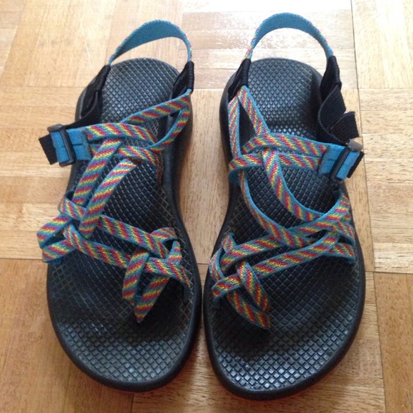 Chaco Shoes - Chacos women's size 7 Z2 strap