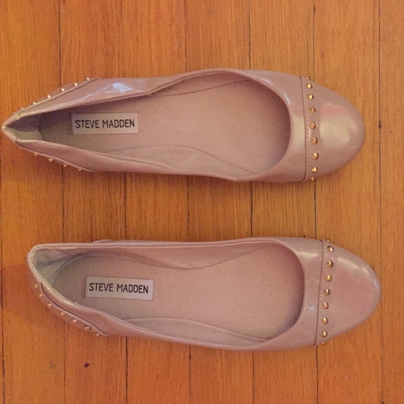 Steve madden Shoes - *SOLD* Nude studded Steve Madden flats