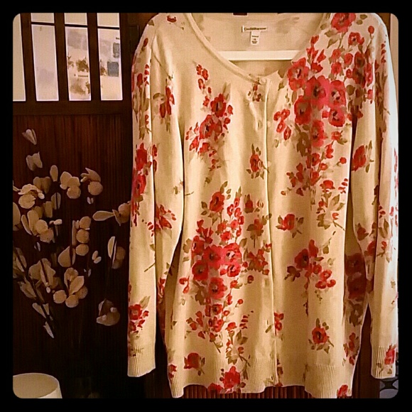 Croft & Barrow Summer Weight Sweater