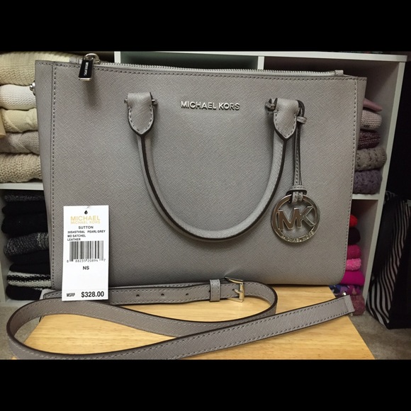 Michael Kors Handbags - Michael Kors Medium Sutton Safiano Satchel