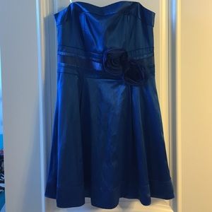 NEW Short Strapless Blue Dress