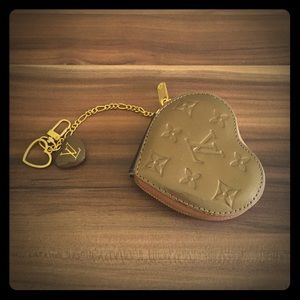 Louis vuitton coin purse / key holder