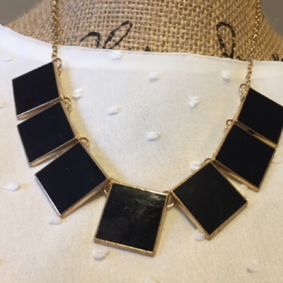 Simple necklace - Picture 3 of 3