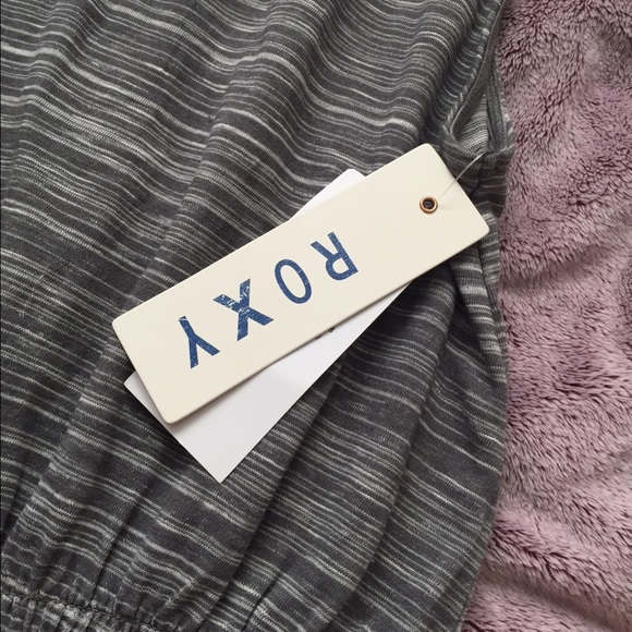ROXY DRESS🎀 - Picture 2 of 2