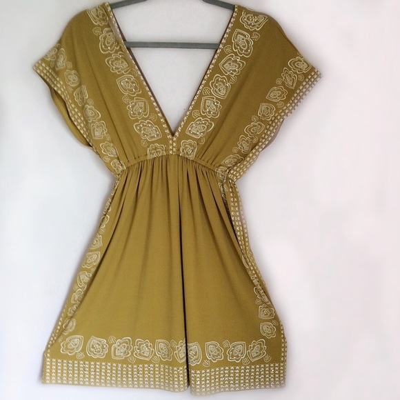 Dresses & Skirts - Studded Bandana-Style Dress NWOT