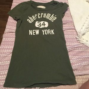 Girls youth Abercrombie graphic T