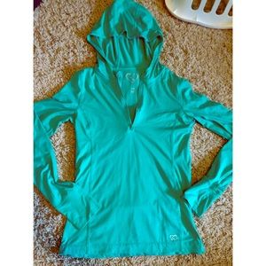 Workout half-zip