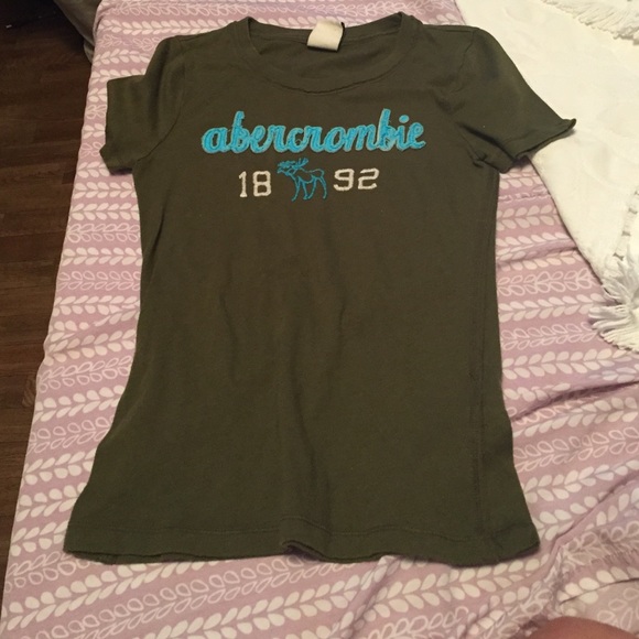Girls Abercrombie graphic T