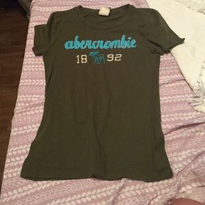Girls Abercrombie graphic T
