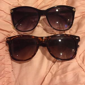 Set of sunglasses