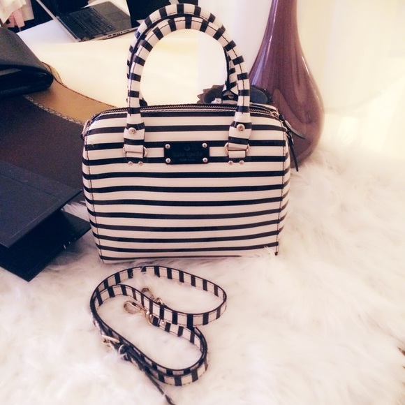 kate spade Handbags - KATE SPADE handbag