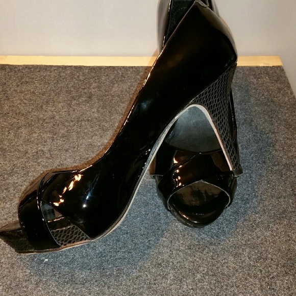 Patent Leather Pumps White House Black Market