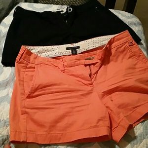 2 pair of authentic Tommy Hilfiger ladies shorts