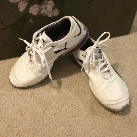 Puma tennis shoes
