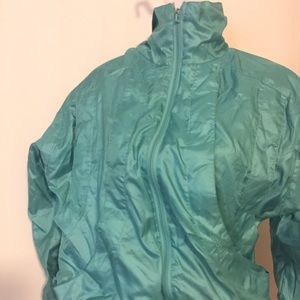 Vintage Adidas Windbreaker! 🐞