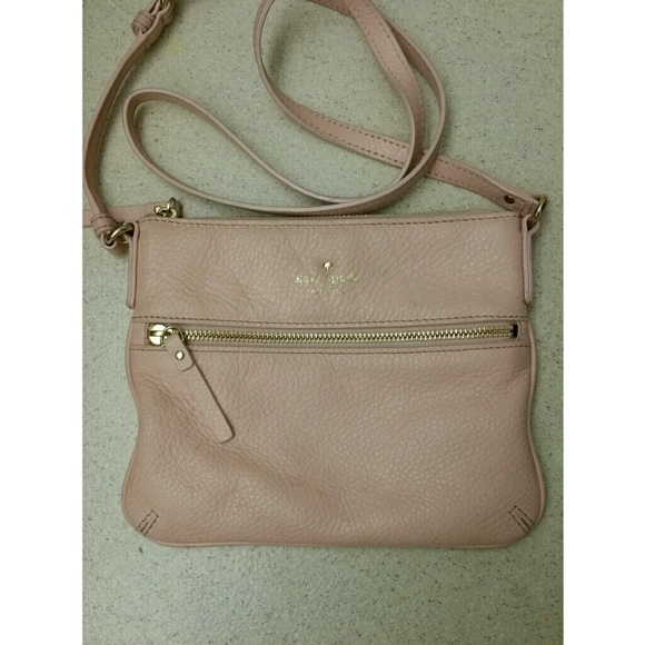 kate spade Handbags - 🔥24hr Sale🔥 Kate Spade Crossbody